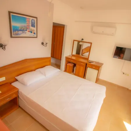 Celeste Hotel